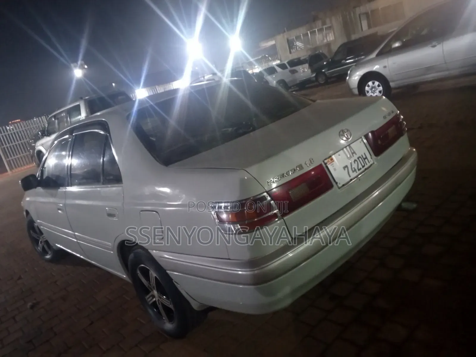 Toyota Premio 2001 Silver