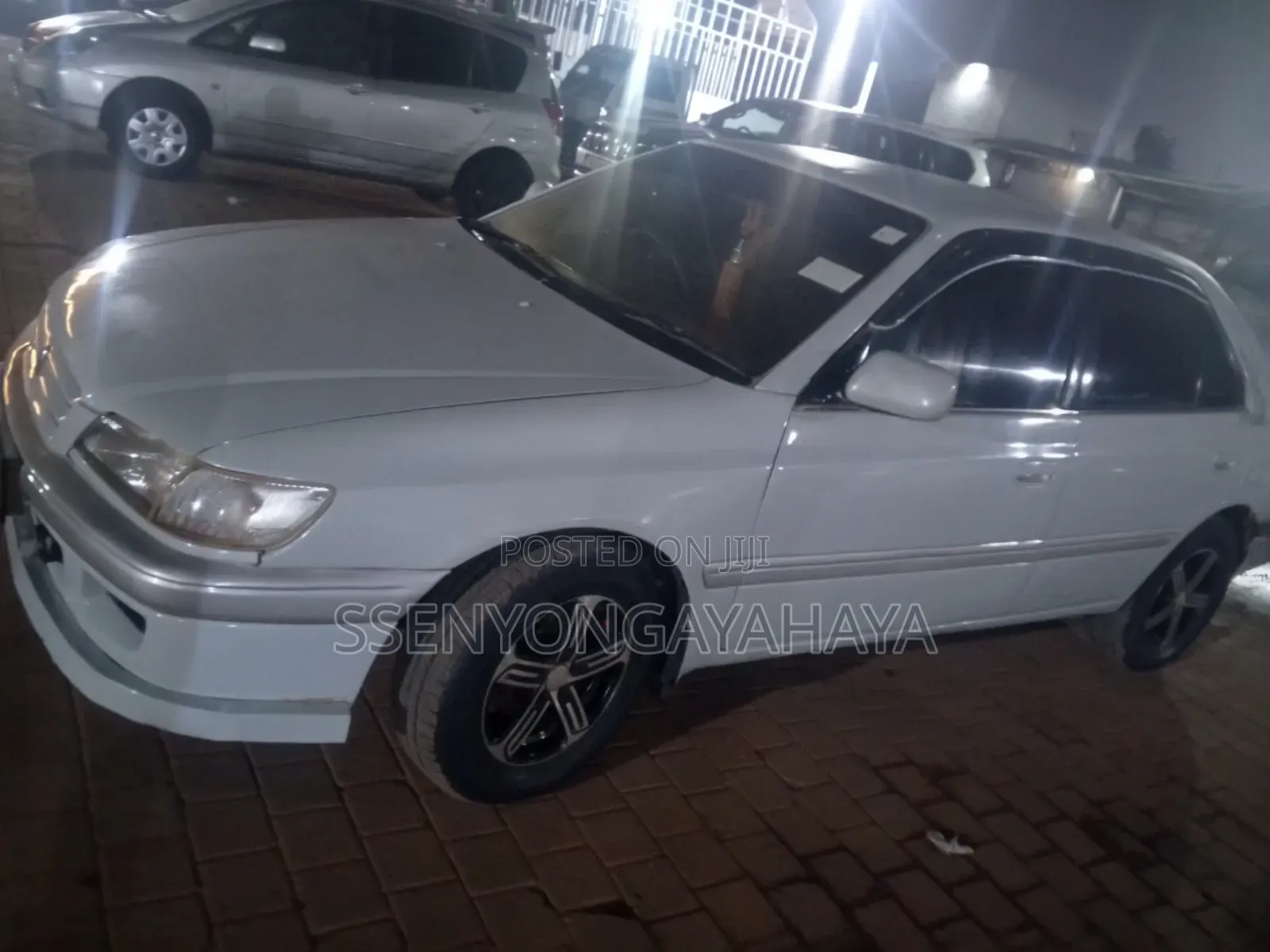 Toyota Premio 2001 Silver