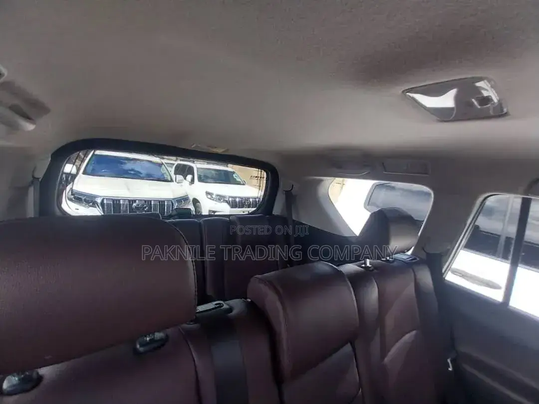 Toyota Land Cruiser Prado 2022 Gray