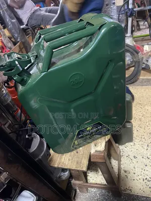 20l Durable Metal Car Jerry Can