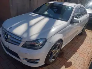 Mercedes-Benz C180 2012 White