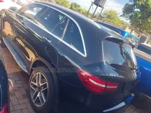Mercedes-Benz 220 2018 Black