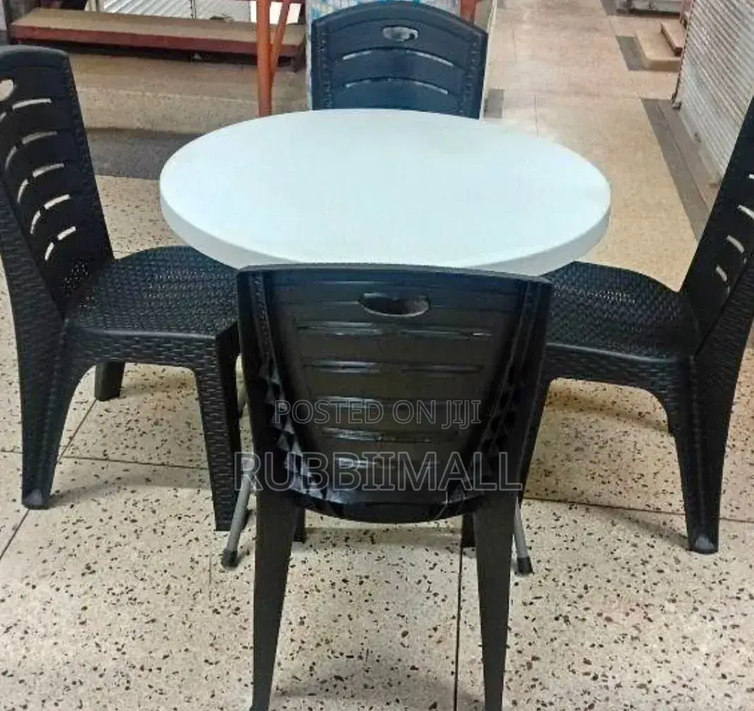 Round Foldable Table + 4 Chairs