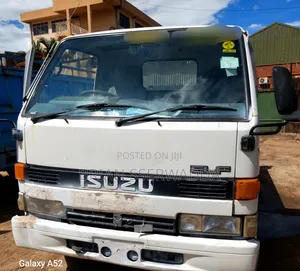 Isuzu Elf Dump Truck