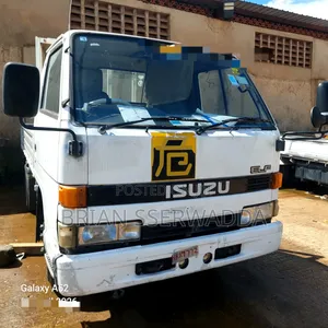 Isuzu Elf Mini Truck