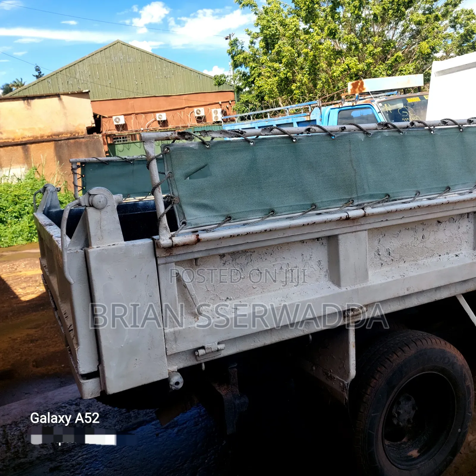 Isuzu Elf Tipper