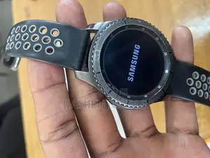Samsung Gear S3 Frontier Smartwatch (Black)