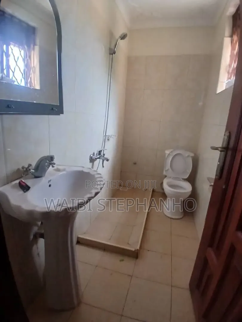 Studio Apartment in Namugongo Town Near, Kira for rent