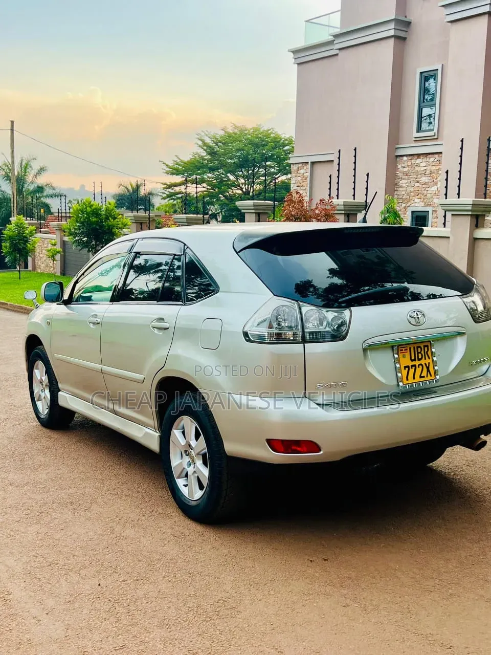 Toyota Harrier 2.4 2010 Silver