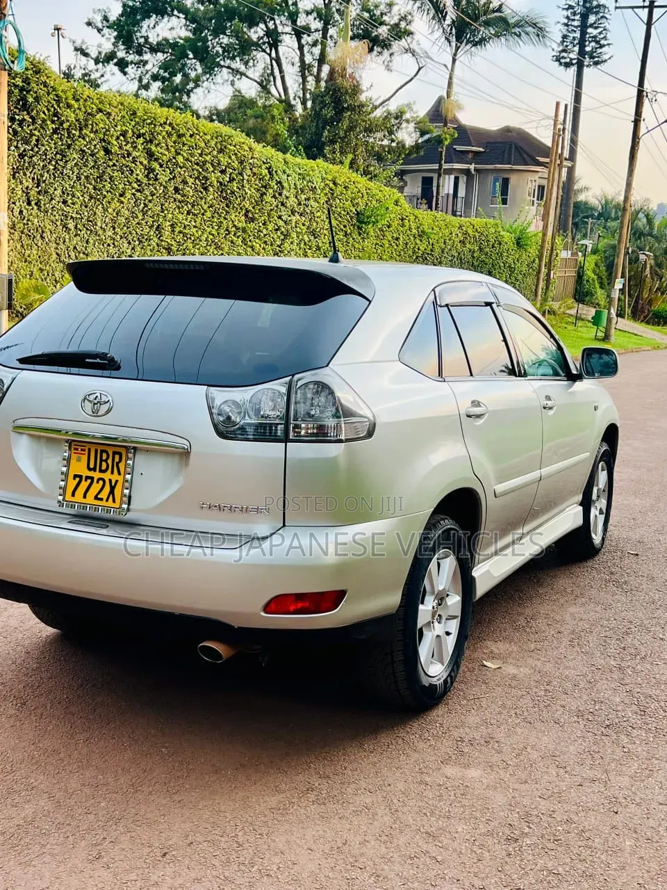 Toyota Harrier 2.4 2010 Silver