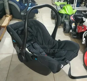 Joie Group 0+ Car Seat for Newborns and Infants, 0-13 Kg.