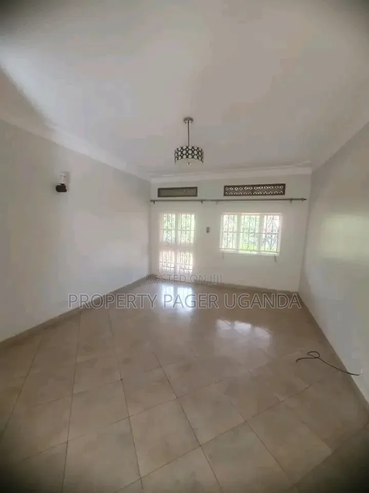 3bdrm House in Kira-Mulawa for sale