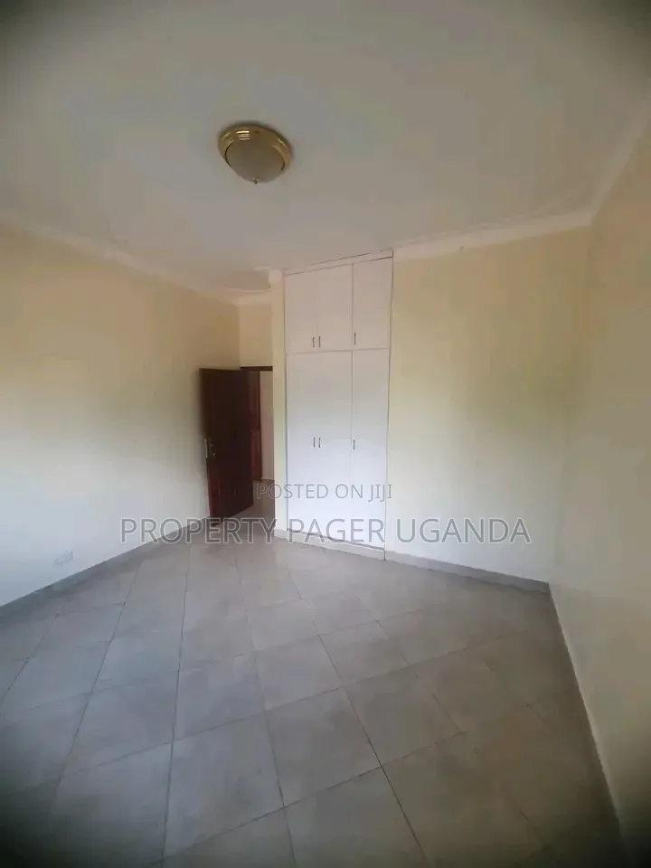 3bdrm House in Kira-Mulawa for sale