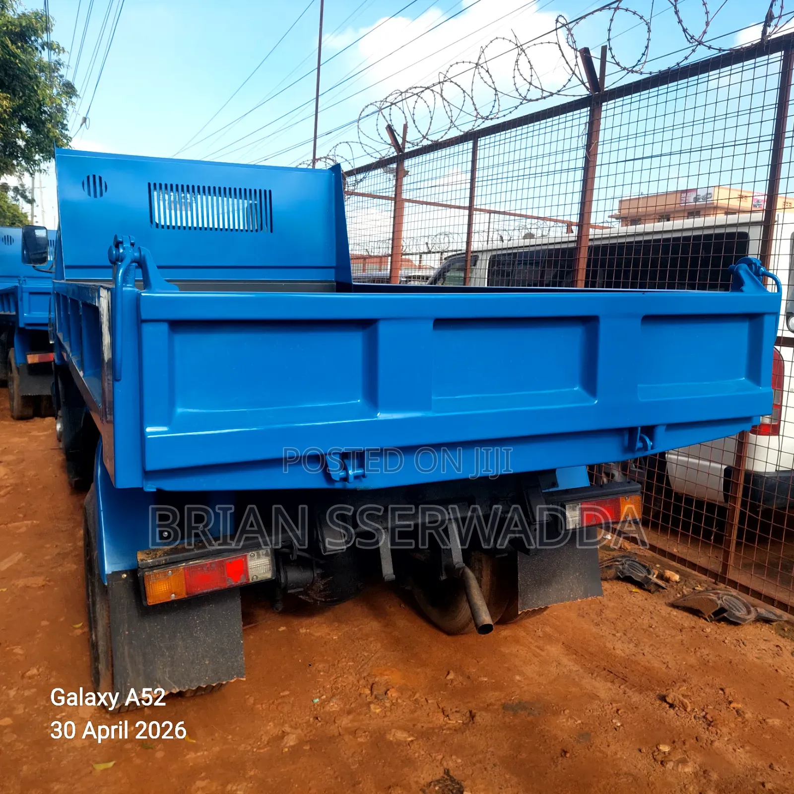 Mitsubishi Canter 1990 Blue