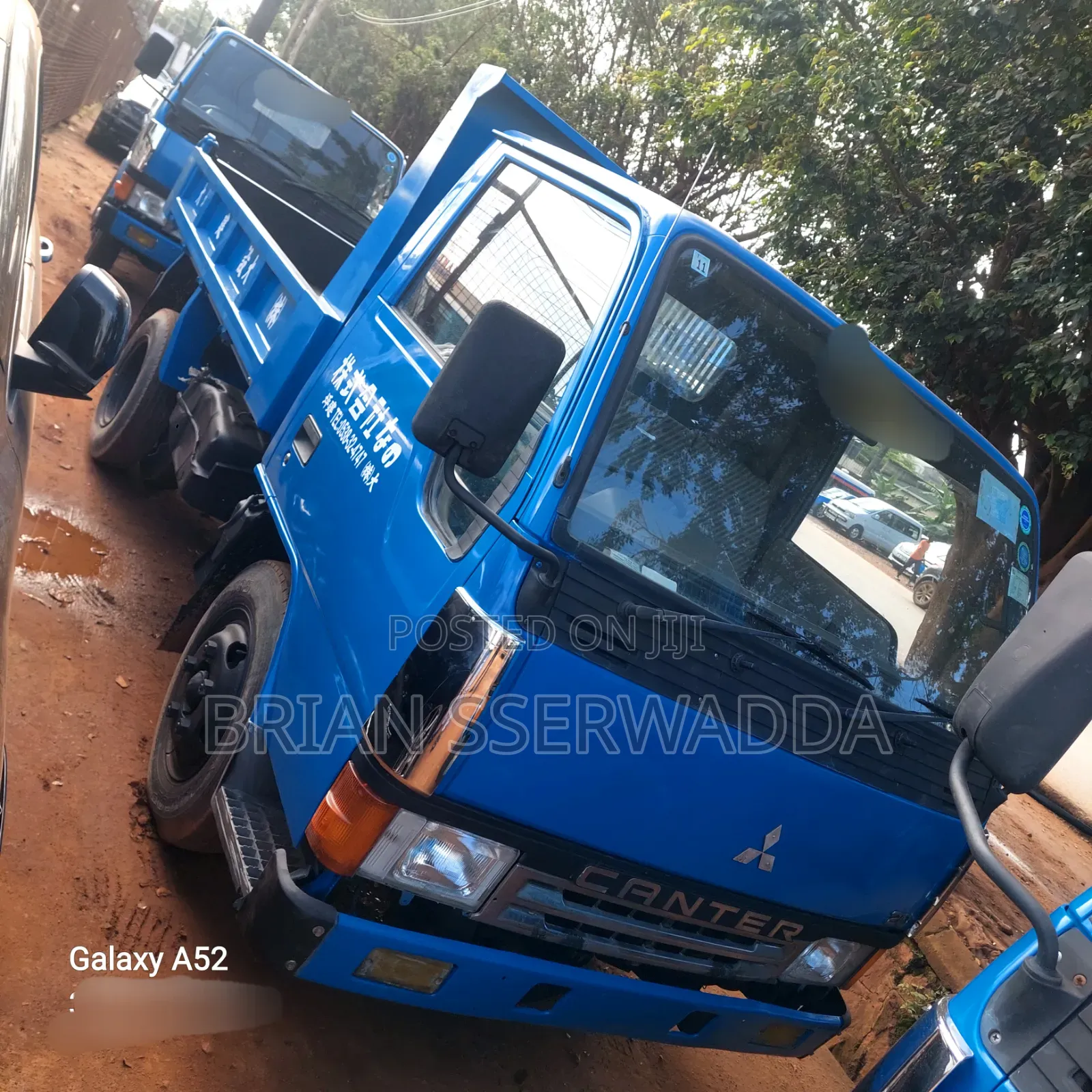 Mitsubishi Canter 1990 Blue