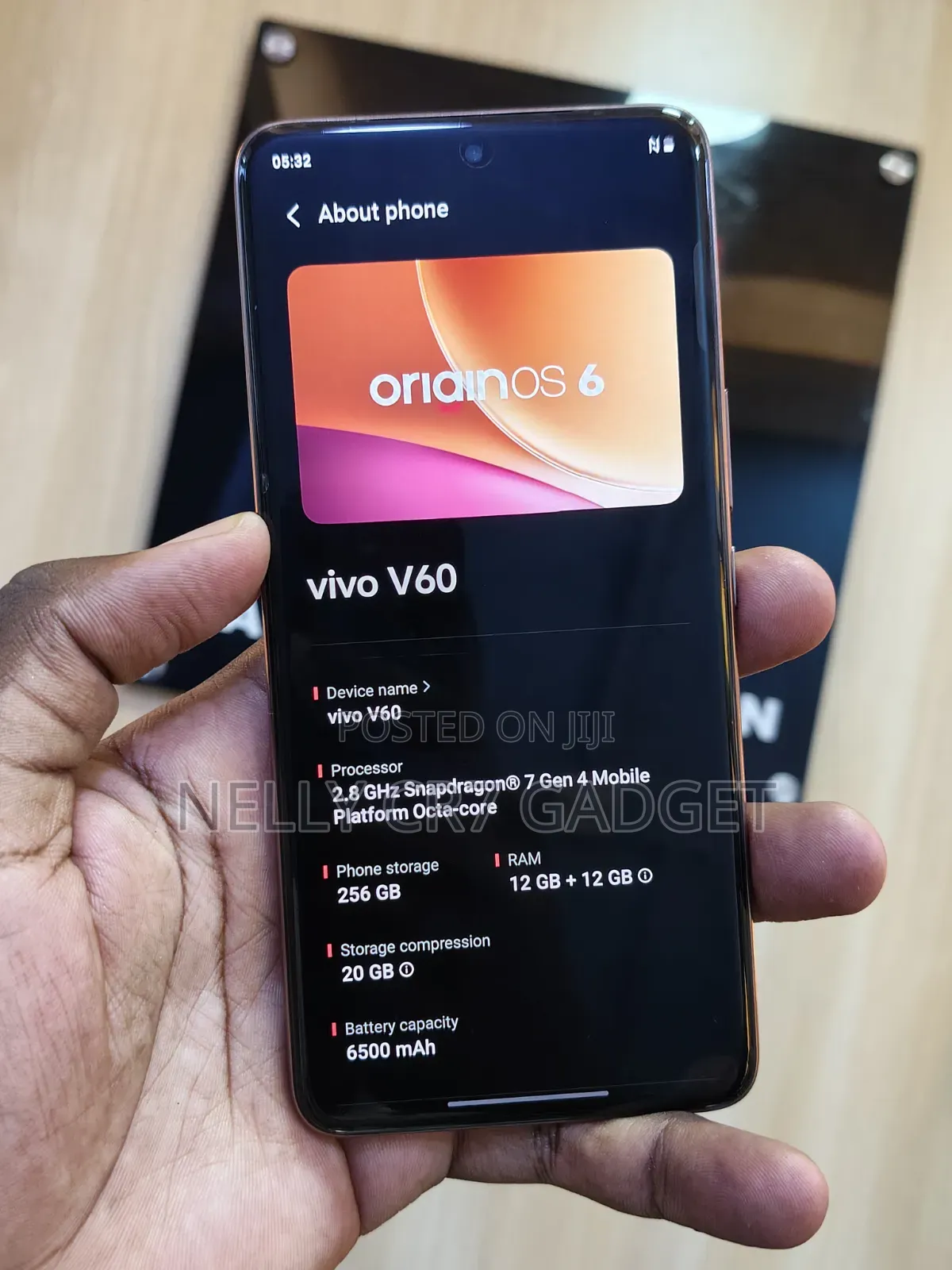 Vivo V60 256 GB Gold