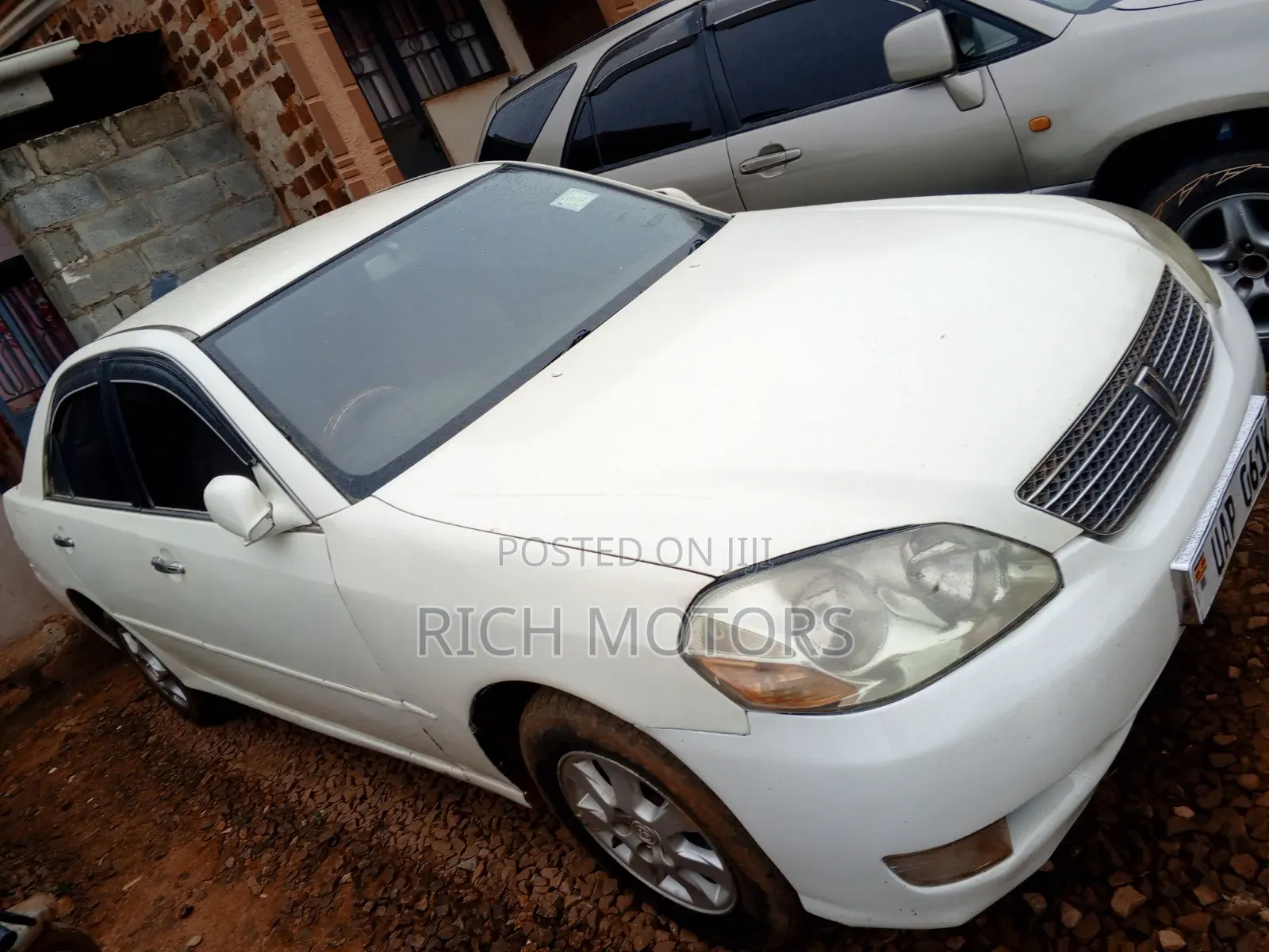 Toyota Mark II 2.0 AWD 2002 White