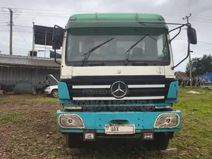 Mercedes-Benz 2534 Tipper Truck