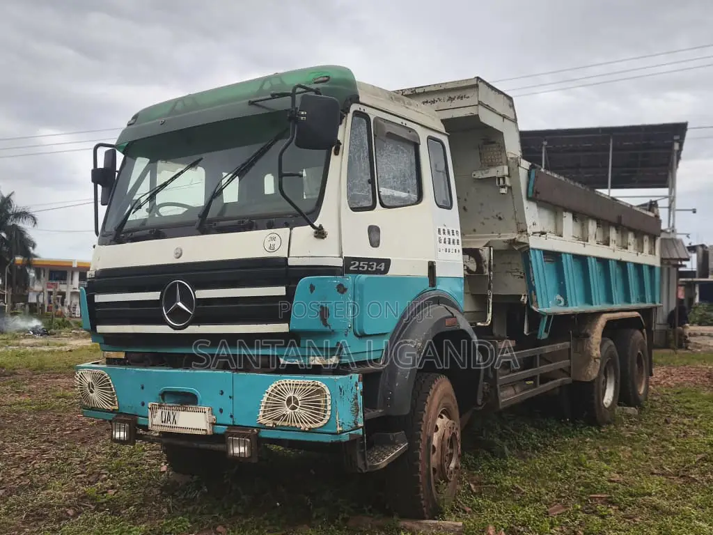 Mercedes-Benz 2534 Tipper Truck