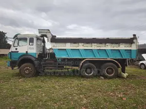 Mercedes-Benz 2534 Tipper Truck