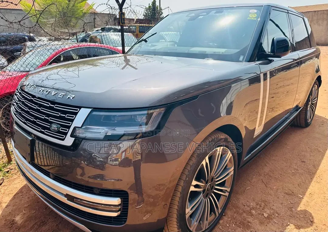 Land Rover Range Rover Vogue 2024 Beige
