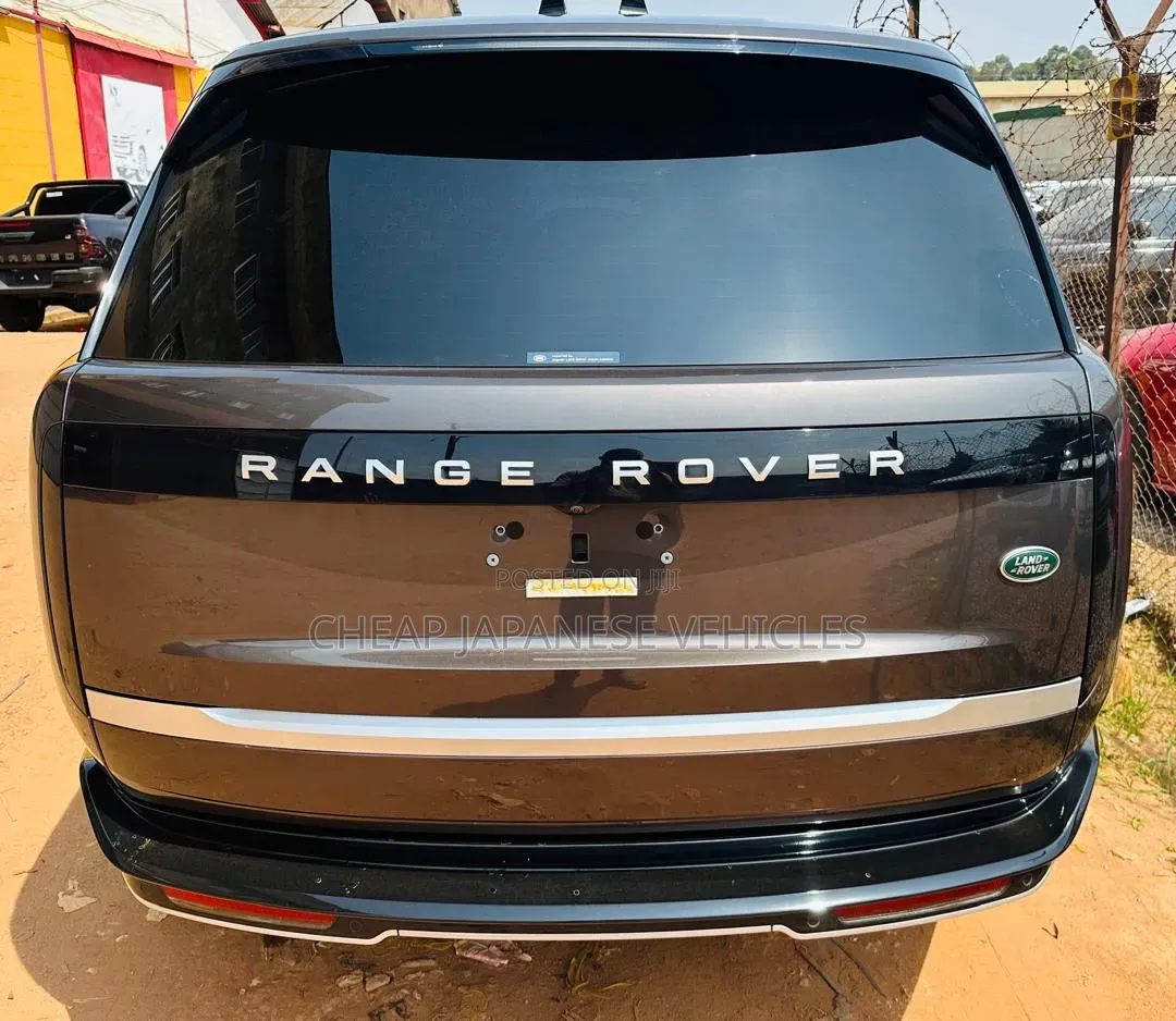 Land Rover Range Rover Vogue 2024 Beige