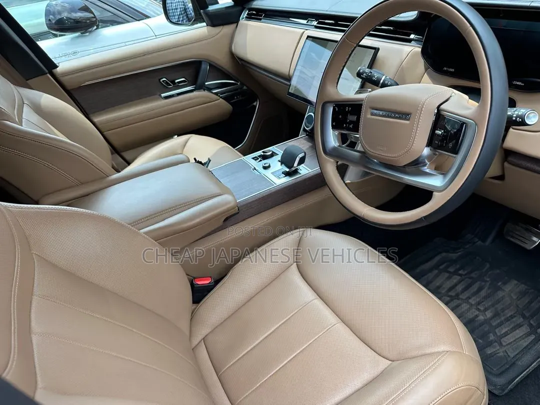 Land Rover Range Rover Vogue 2024 Beige