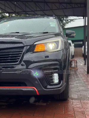 Subaru Forester Premium AWD 2019 Black