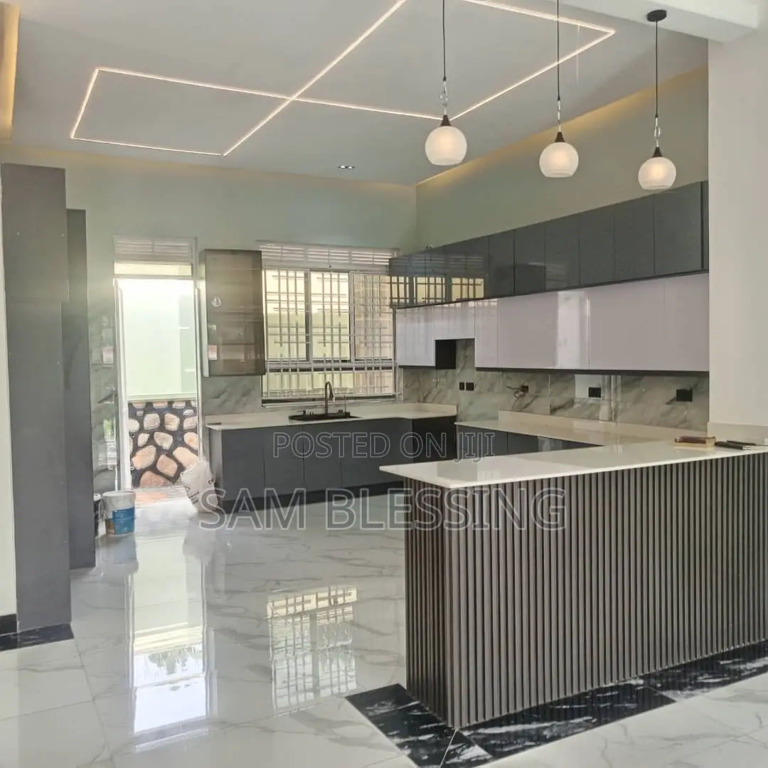 4bdrm House in Arkright City, Central Division for sale