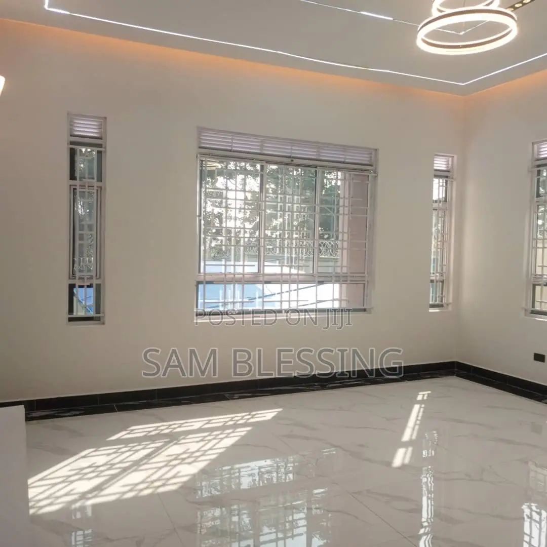 4bdrm House in Arkright City, Central Division for sale