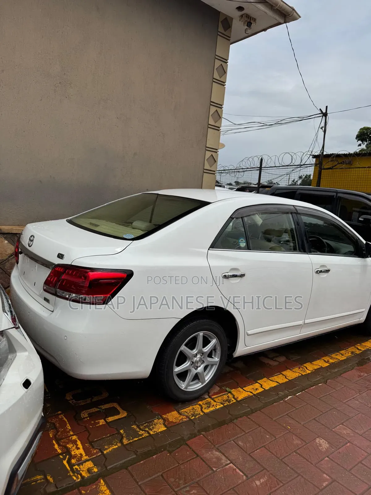 Toyota Premio 1.8 FWD 2016 White