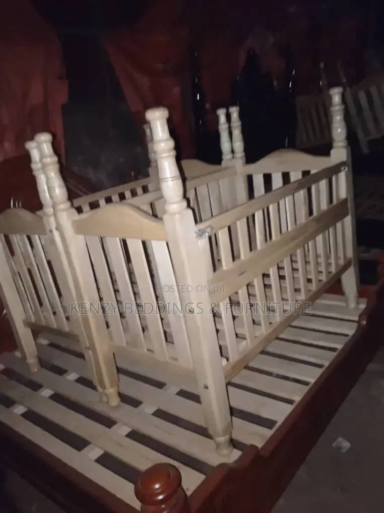 Baby Cot With Stand