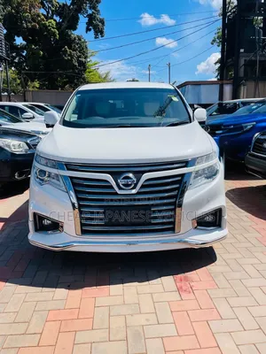 Nissan Grand 2017 White