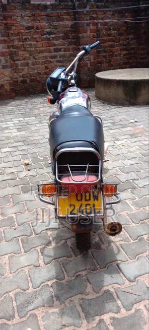 Bajaj Boxer 2015 Red