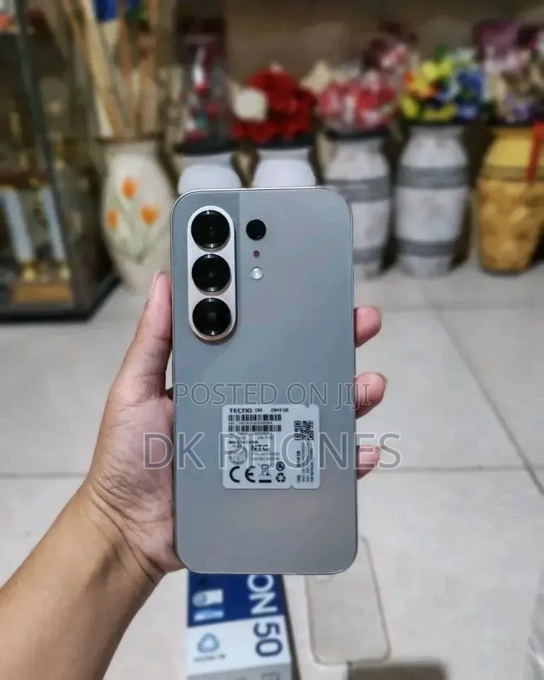 New Tecno Camon 50 Pro 256 GB Rose Gold