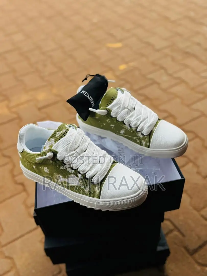 Olive Pigment of Numeris Sneakers
