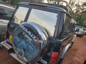 Toyota Land Cruiser Prado 1999 Gray