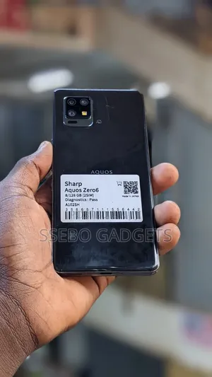Sharp Aquos zero6 128 GB Silver