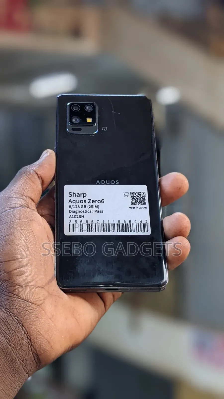 Sharp Aquos zero6 128 GB Silver