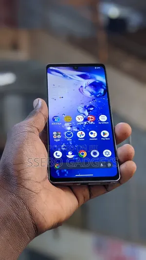 Sharp Aquos zero6 128 GB Silver