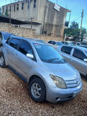 Toyota IST 2011 Gray