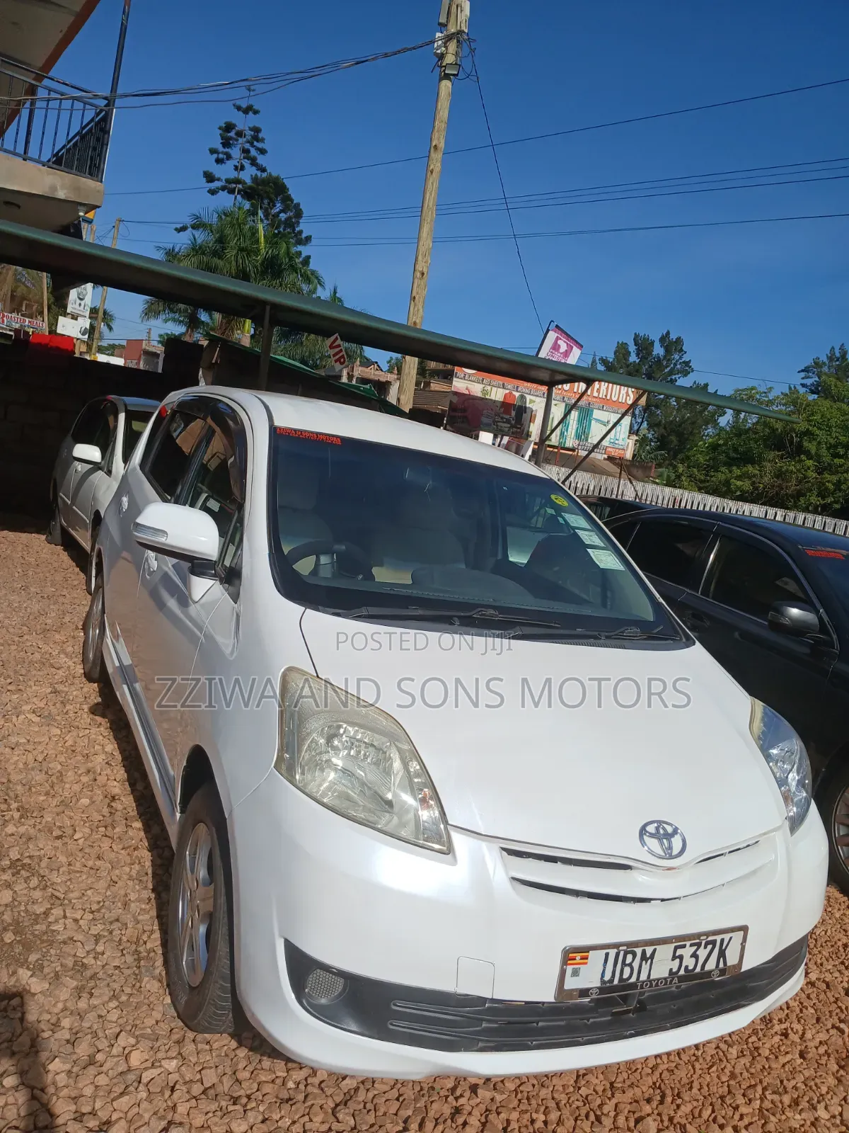 Toyota Passo Sette 1.5 AWD 2012 White
