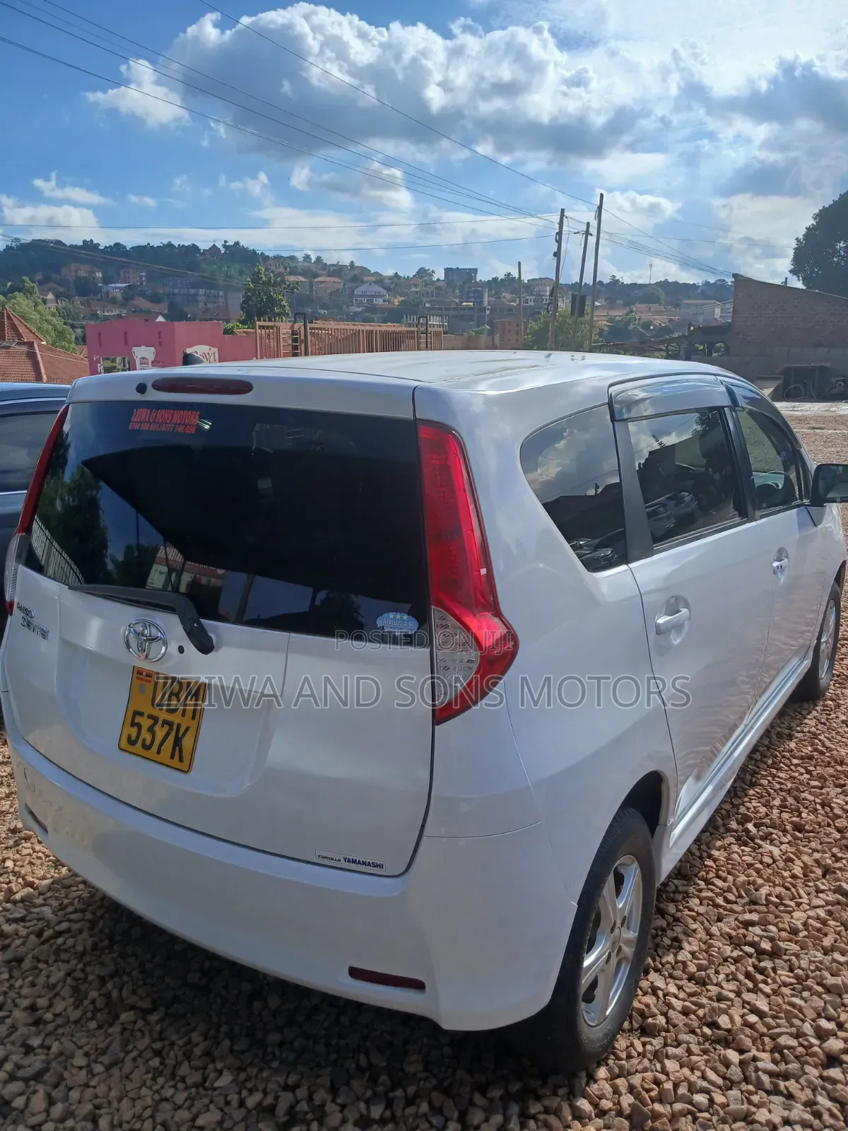 Toyota Passo Sette 1.5 AWD 2012 White