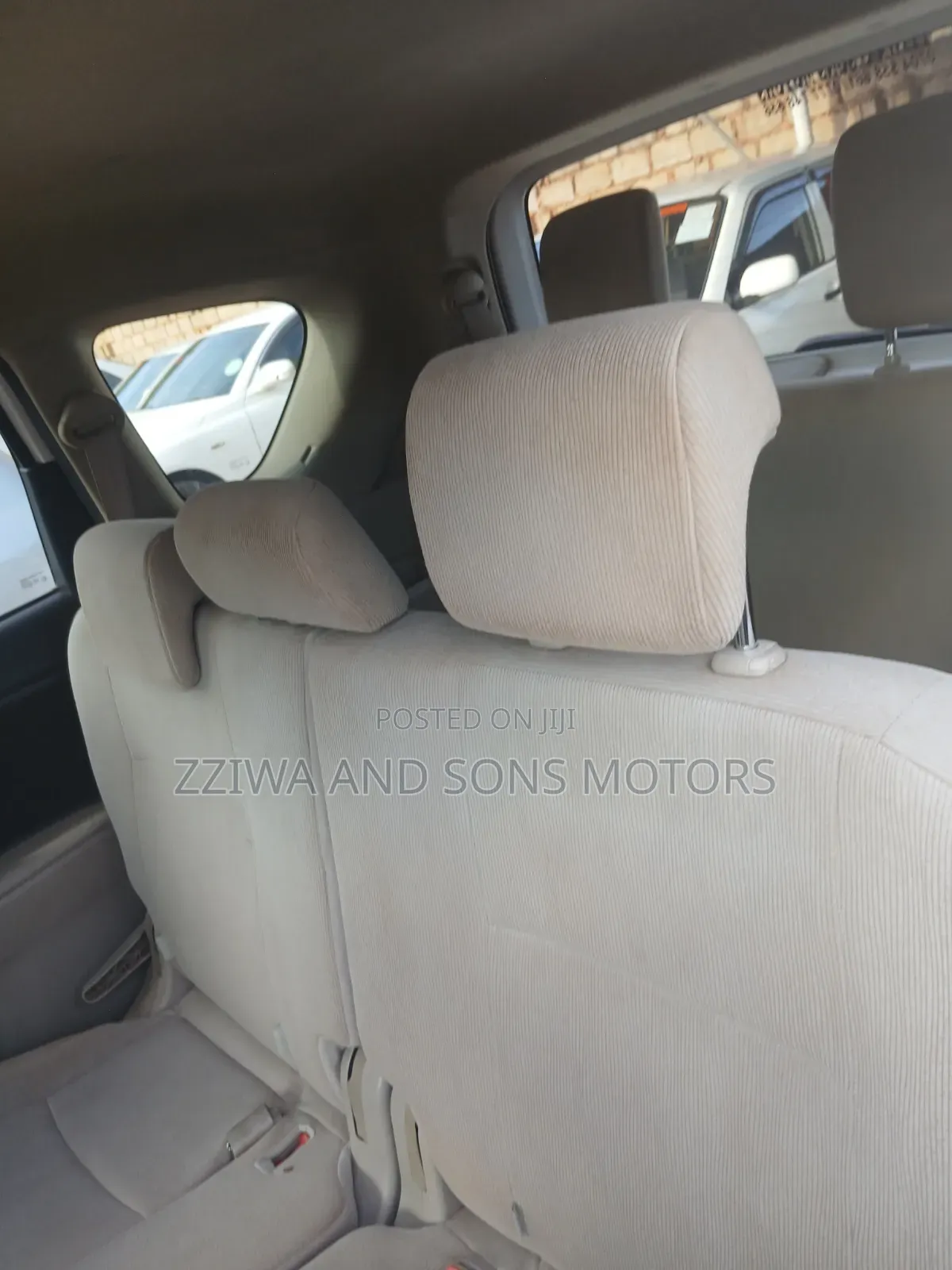 Toyota Passo Sette 1.5 AWD 2012 White