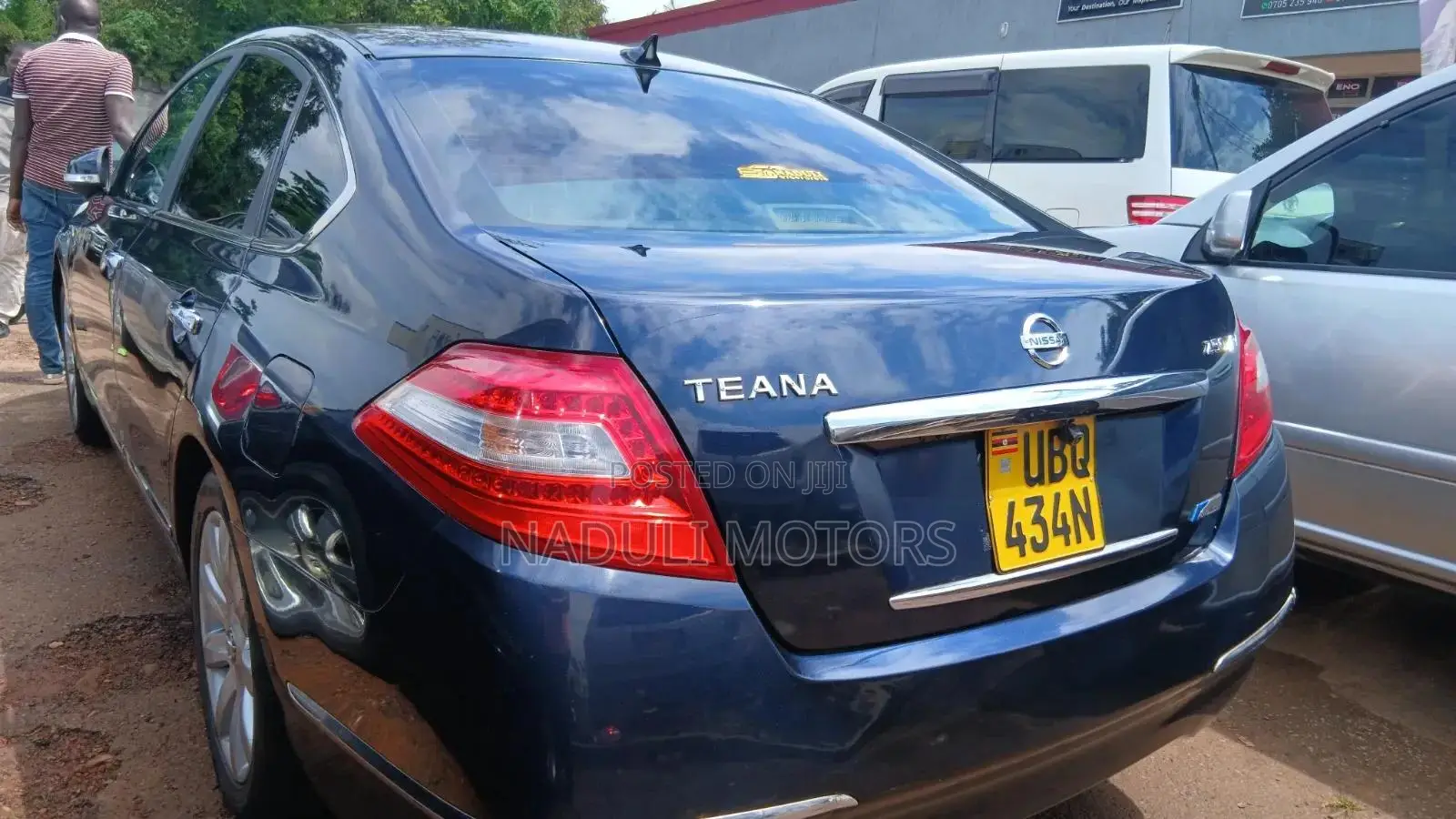 Nissan Teana 2010 Blue