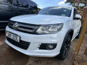 Volkswagen Tiguan R-Line 4dr SUV (2.0L 4cyl Turbo 6A) 2014 White