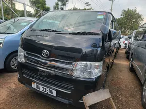 Toyota HiAce 2012 Black