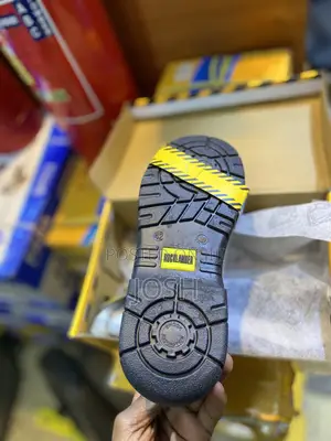 Safety Shoes Rock Lander