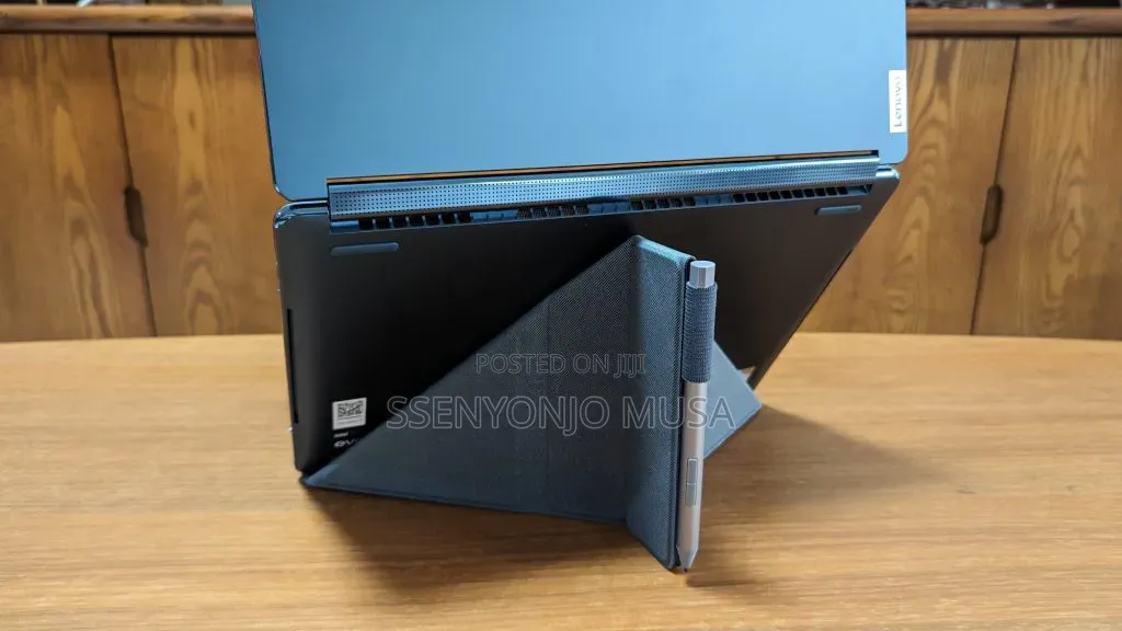 New Laptop Lenovo Yoga Book 9i 16GB Intel Core i7 SSD 512GB
