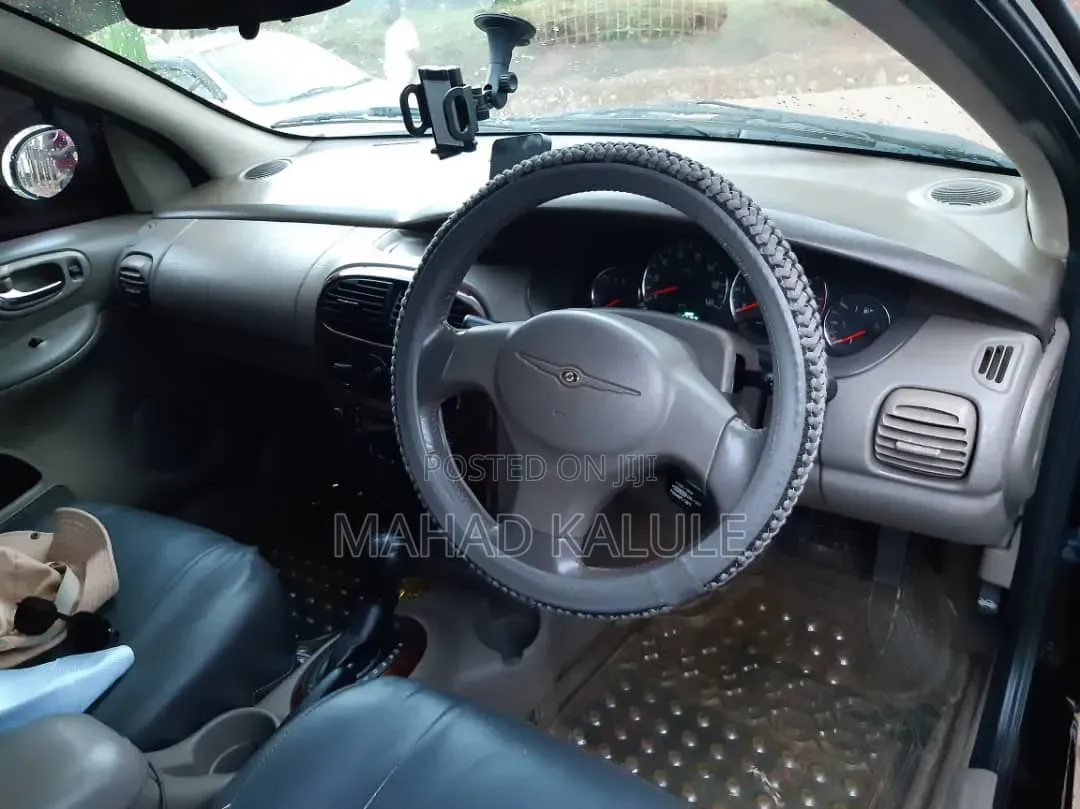Chrysler Neon 2004 Black